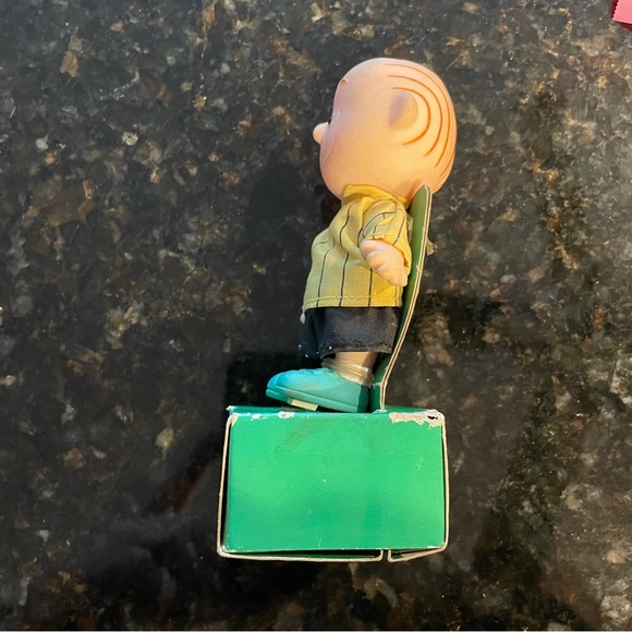 RARE Vintage 1990 Applause Peanuts Gang Philosophy Doll 40th Anniversary - Picture 2 of 4